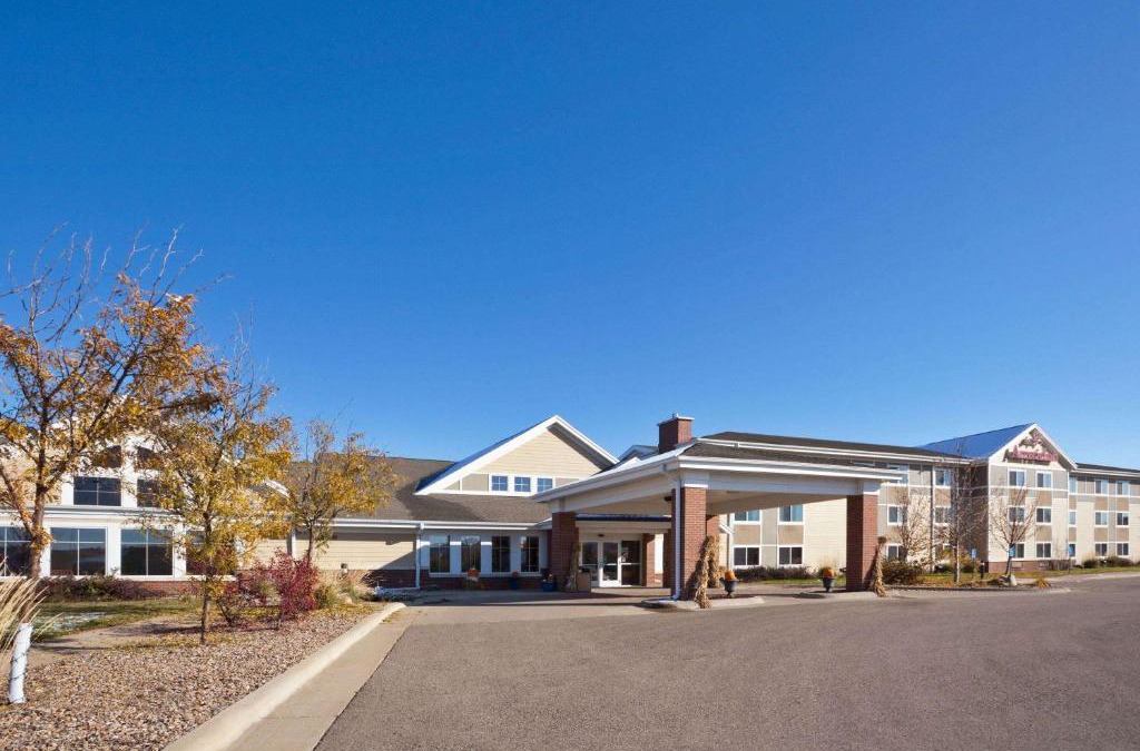 Fort Pierre Hotel | AmericInn by Wyndham Fort Pierre Conference Center