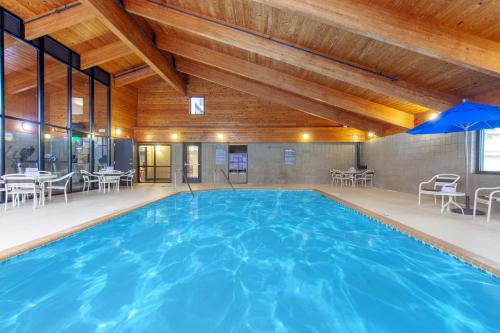Mankato Hotel | AmericInn by Wyndham Mankato Event Center near MSU