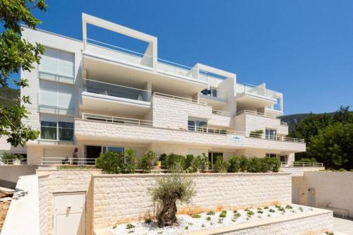 Komiza Apartment | AMES Apartments Komiza