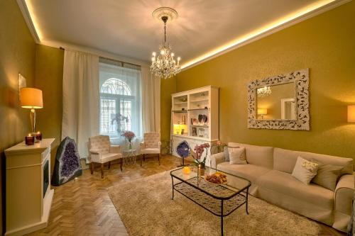 Vinohrady Apartment | Amethyst apartment