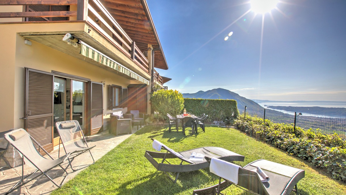 Villanuova sul Clisi Apartment | Amirovista lake view & shared pool, Villanuova sul Clisi, Italy