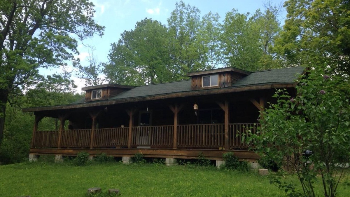 Soldiers Grove Cabin | Amish cabin on 40 acres of woods and meadow