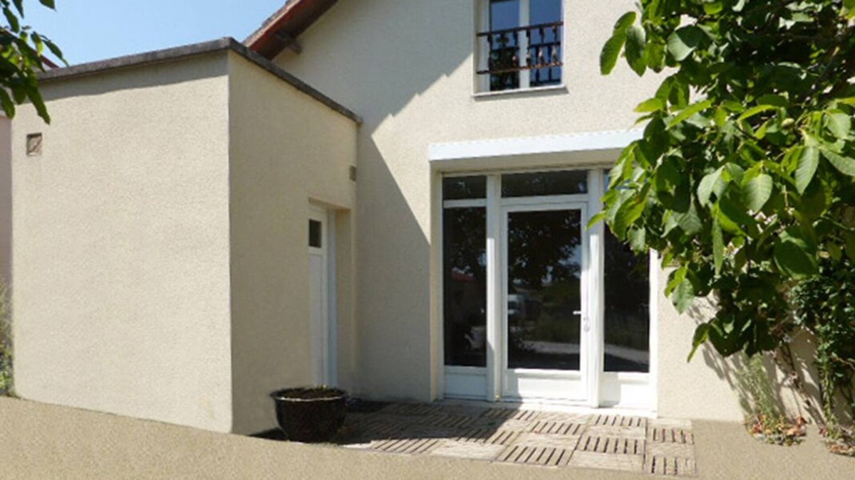 Ruffec House | Amistad Casas Viejas house close to all amenities