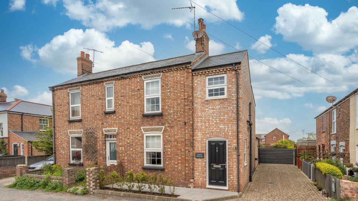 Winterton-on-Sea Cottage | Amity House | Winterton Cottages