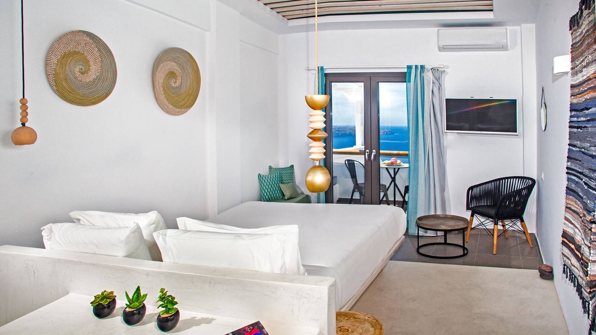 Santorini Hotel | Amity Senior Suite