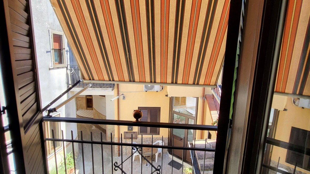 Montoro Apartment | Amodio Apartments - Full House