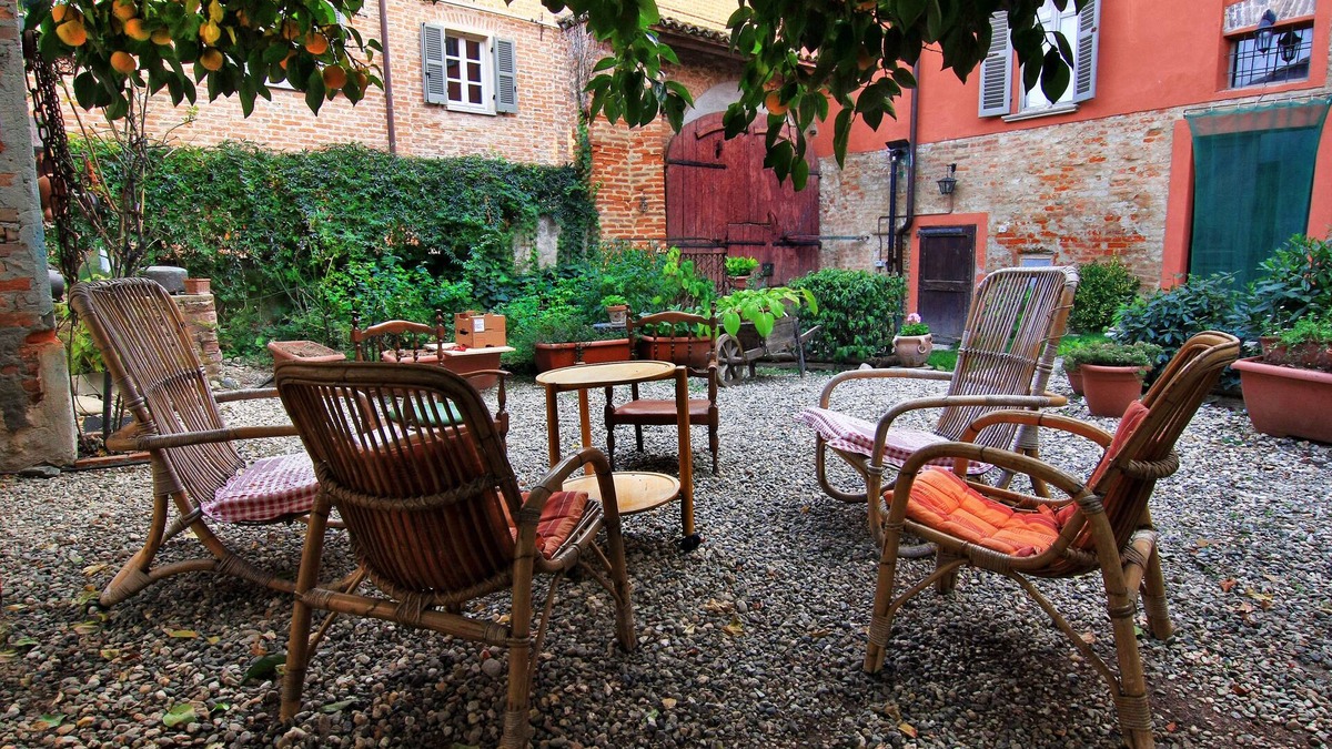 Mombaruzzo House | Among UNESCO vineyards - Casa Visconti historic center of Mombaruzzo FREE WI-FI
