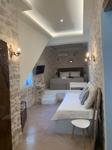 Amfilochia House | Amor Fati