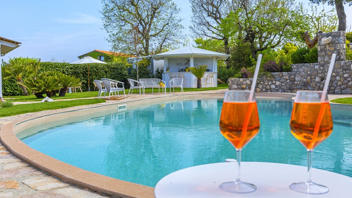 Sant'Agata sui Due Golfi Villa | AMORE RENTALS - Resort Ravenna - Villa Cavaliere with Terrace, Shared Swimming Pool, Ideal for Events