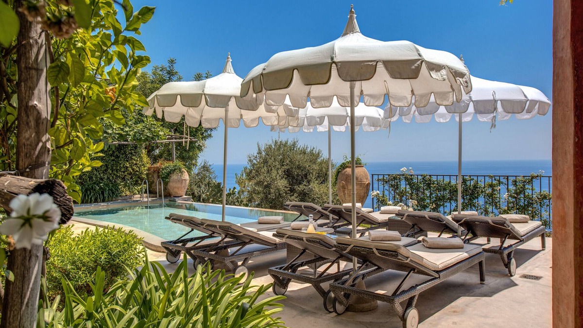 Montepertuso Villa | AMORE RENTALS - Villa Angelina 1 with private Pool, Sea View, Chef and Breakfast Ideal for Weddings