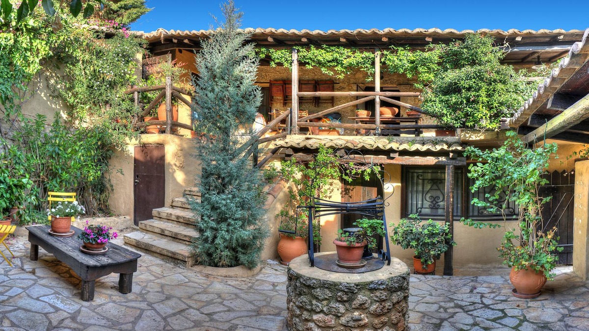 Egira Apartment | Ampelos Estate - The Studio
