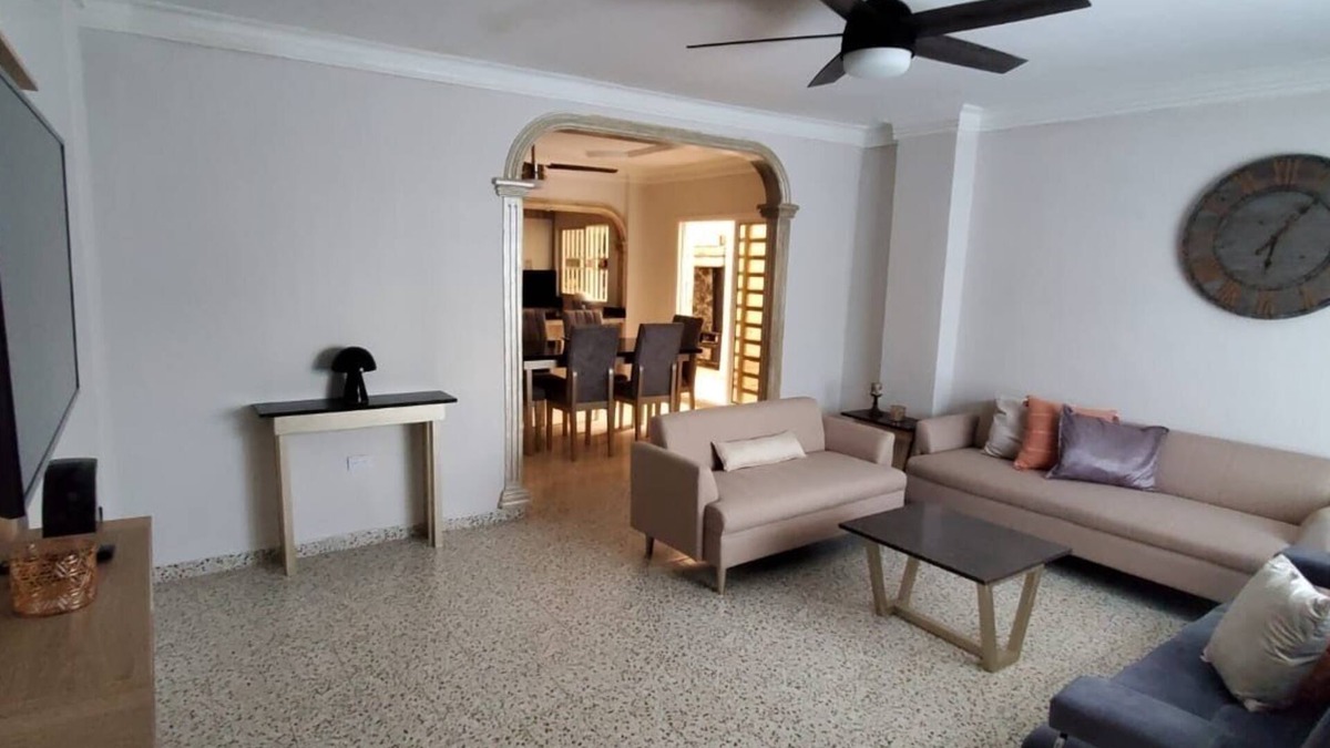 Barranquilla House | Ample 3-bedroom house with AC, WiFi in delightful Barranquilla