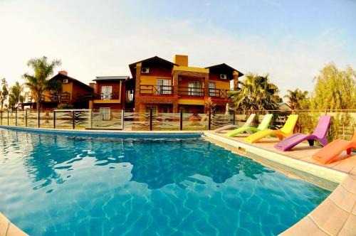 Miramar Apartment | Amplio departamento con 2 habitaciones- Balcón hacia la pileta y estacionamiento