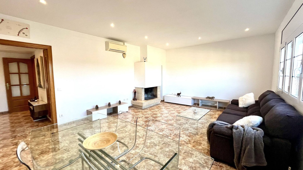 Ca n'Amat Apartment | Amplio Apartamento