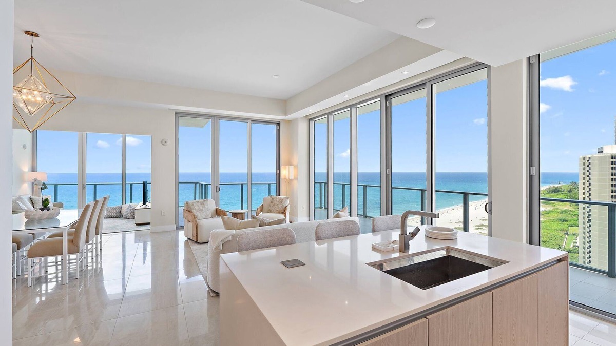 Singer Island Condo | Amrit Singer Island Oceanfront 2BR 2.5BA Condo with a Den
