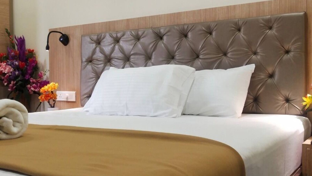 Tiruchirappalli Hotel | Amutham Residency