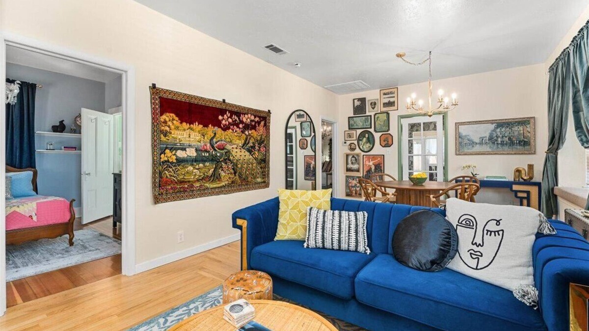 Redding House | Amy's Whinehouse Downtown
