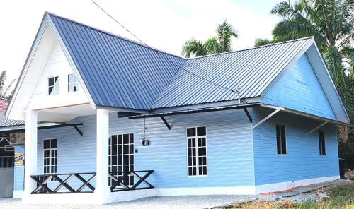 Lubok House | Amyza Homestay 3Bilik