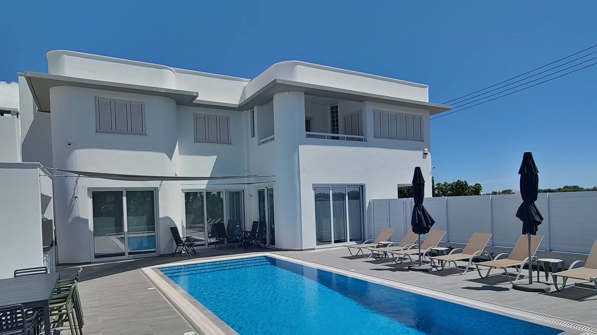 Sotira Villa | anémelie vacation home