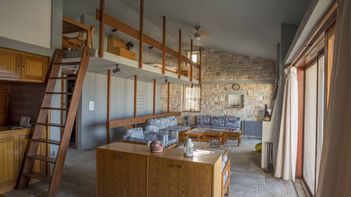 Anavyssos Villa | An architect's masonry house,Anavyssos, Attica, with view to Aghios Nikolaos be