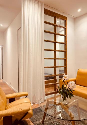 Notre-Dame-des-Champs Apartment | An Attractive Paris Flat near Jardin du Luxembourg