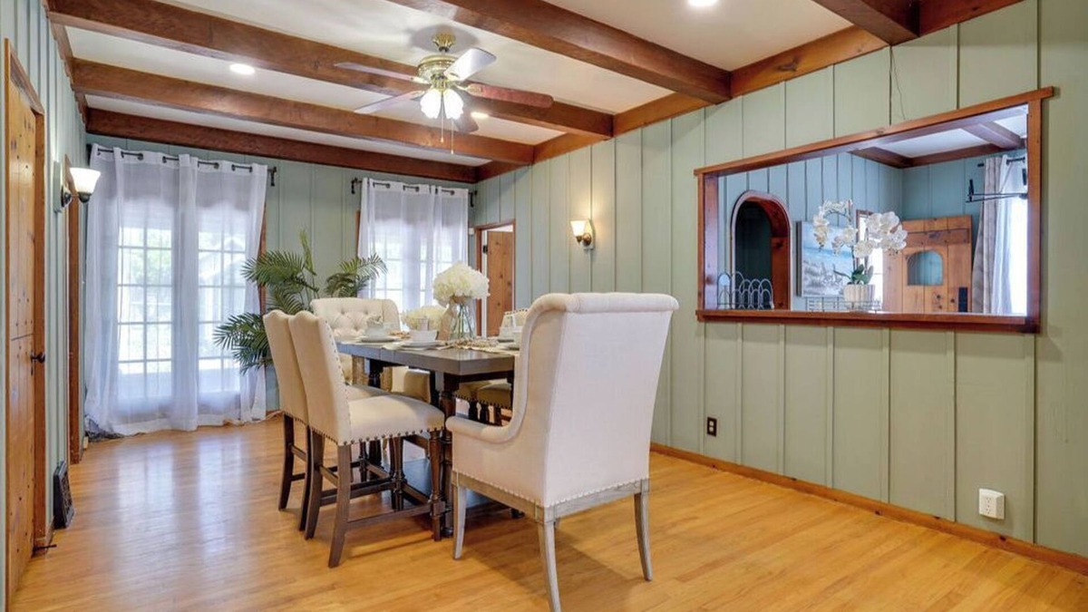 Upland House | An Exquisite Vintage Rare Historical Ranch House!