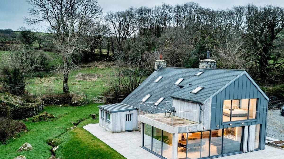 Newport House | An incredible house with fantastic views