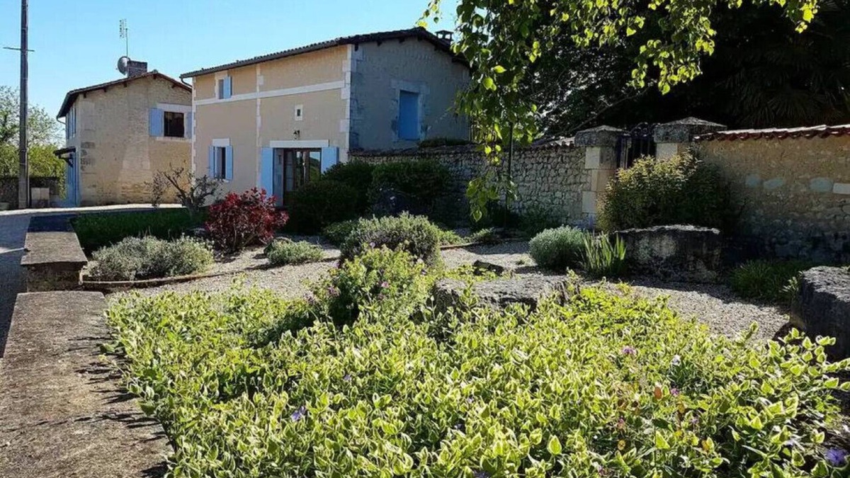 Montboyer House | An intimate gem near Aubeterre!