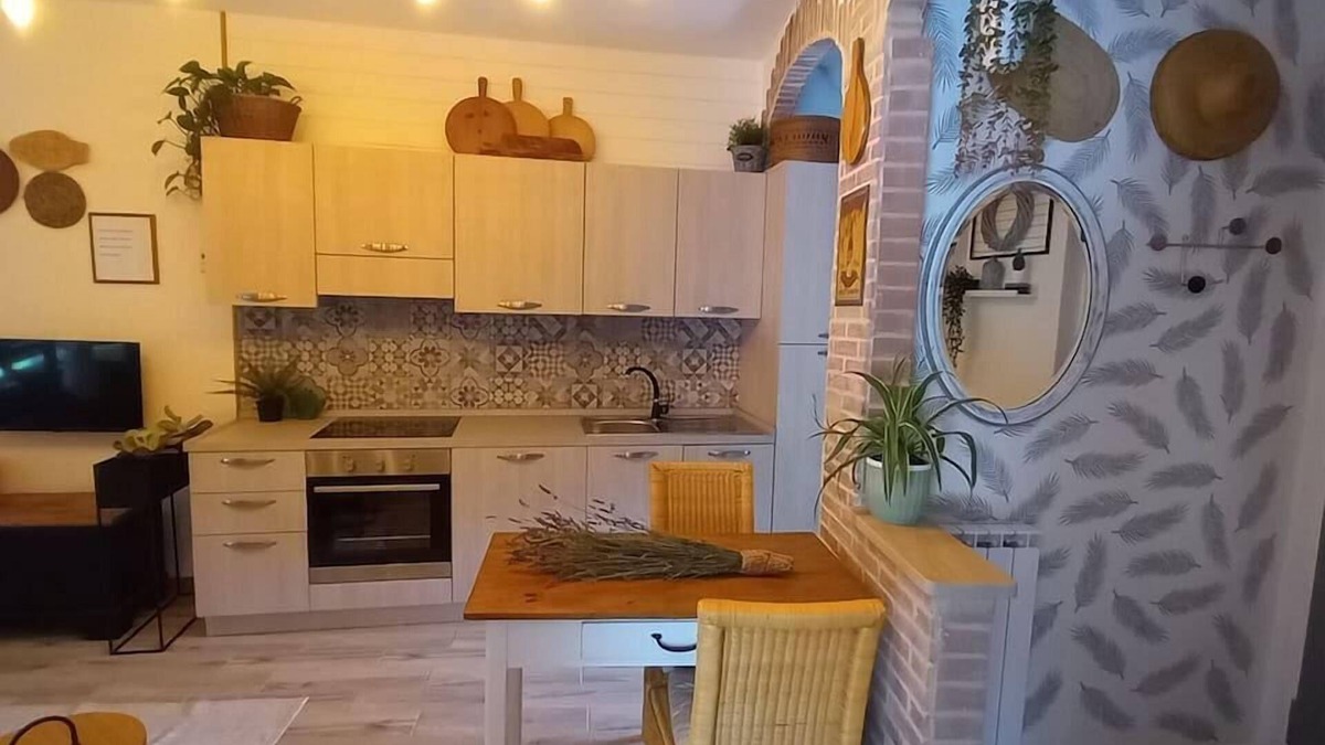Porto Ceresio House | An Oasi for traveller close to the lake and Lugano
