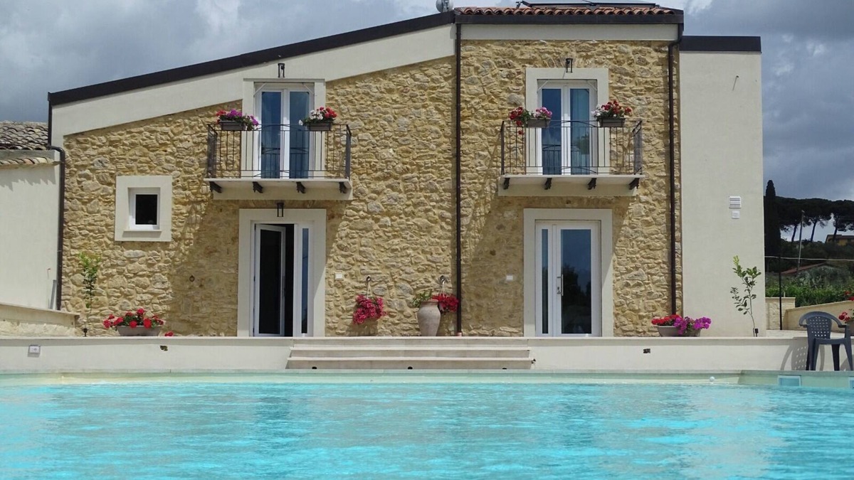 Mazzarino Other | An Oasis of History and Relaxation
