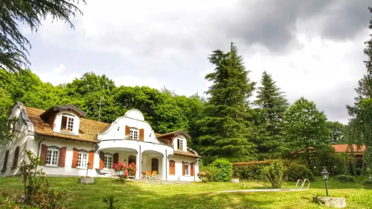 Rodero Bed & Breakfast | An oasis of peace surrounded by greenery, just a stone's throw from the lakes.