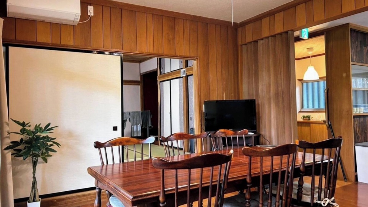 Komoro House | An openair bath Karaoke Enjoy BBQ at this villa/Komoro Nagano