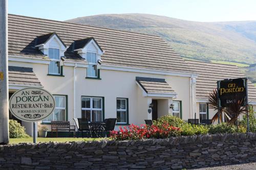 Dunquin House | An Portán Guest House