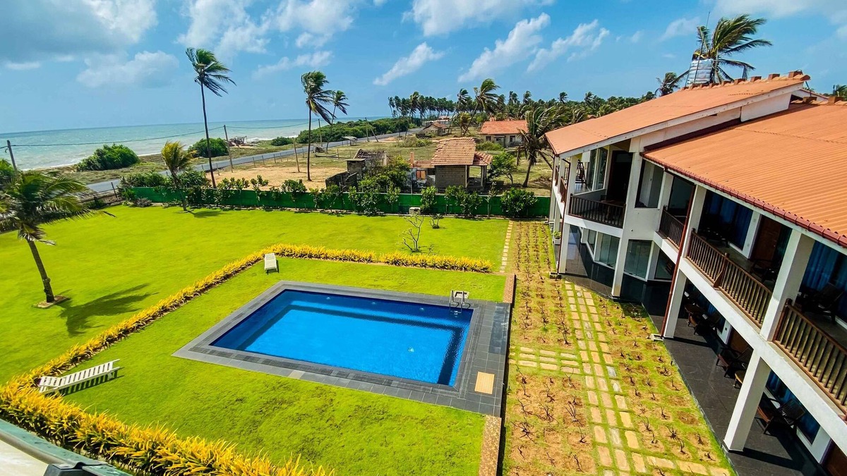 Iranawila Hotel | An unique hotel by the Indian Ocean!