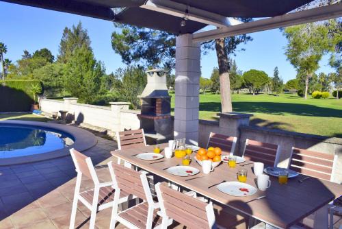 Molinell Ski Chalet | Anacasa Villa Murillo Oliva Nova MET CH1900