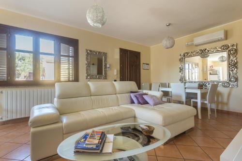 Arborea House | Anaelehouserooms LTB