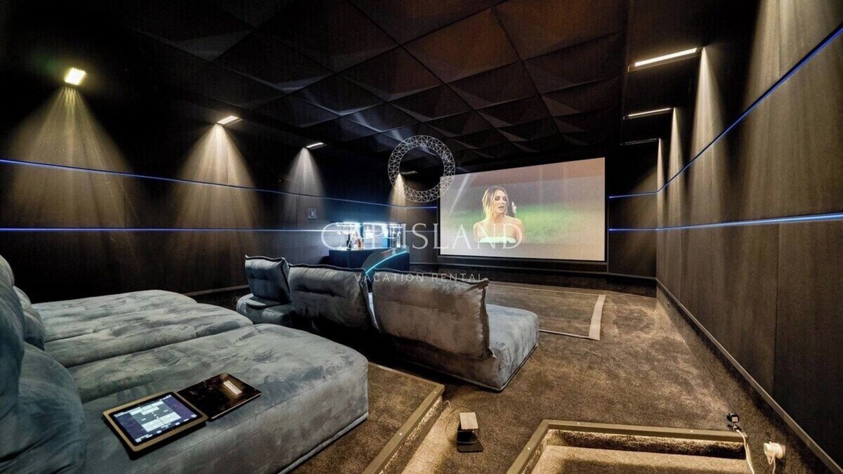 Grand River South East Villa | Anahita Golf Resort - Luxury Villa: Cinema, Nightclub, Jacuzzi & Spa