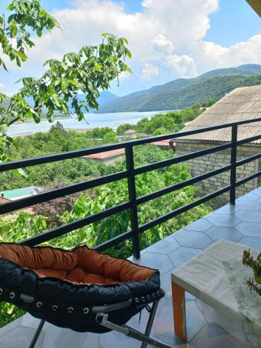 Ananuri House | Ananuri veranda guest house