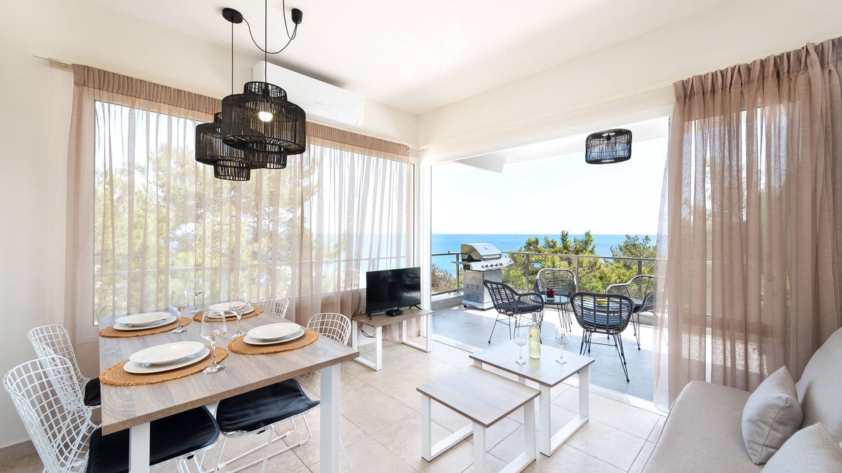 Stegna House | Anastasios Deluxe House Stegna Up Floor (Amazing View, 300meter from the Beach)