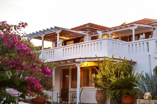 Steni Vala Apartment | Anatoli Villa