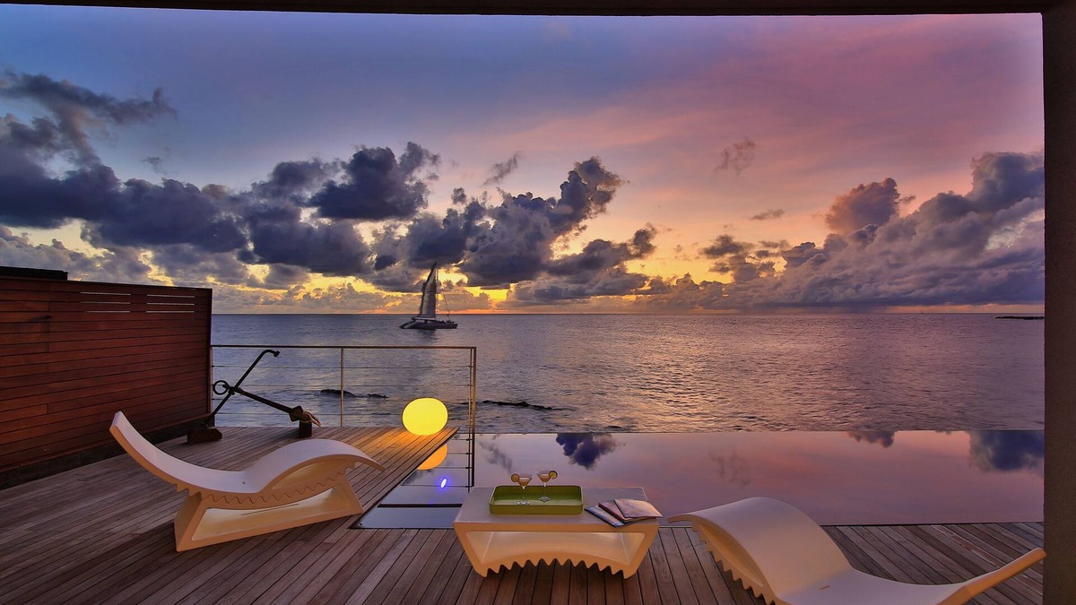 Beacon Hill Condo | Anchor House - Direct Oceanfront - Luxury & Modern Style