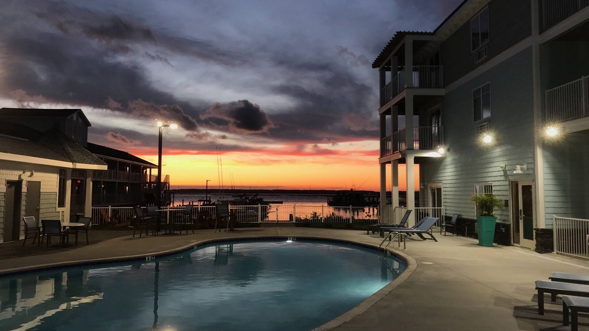 Chincoteague Hotel | Anchor Inn