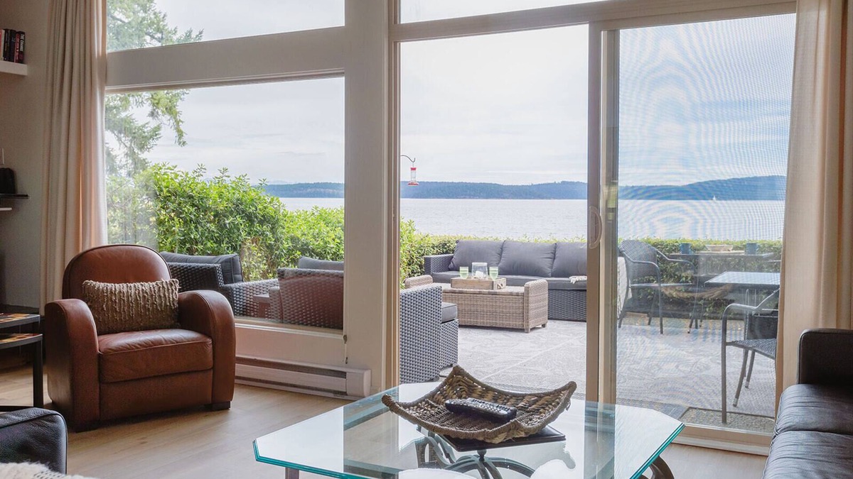 Yellow Point Condo | Anchor's End at Inn of the Sea. Ocean front, ground floor condo. Pet friendly.