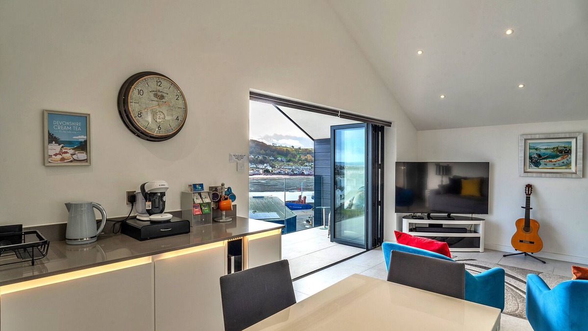 Teignmouth Apartment | Anchor View