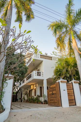 Kishangarh Bed & Breakfast | Anchorage 42
