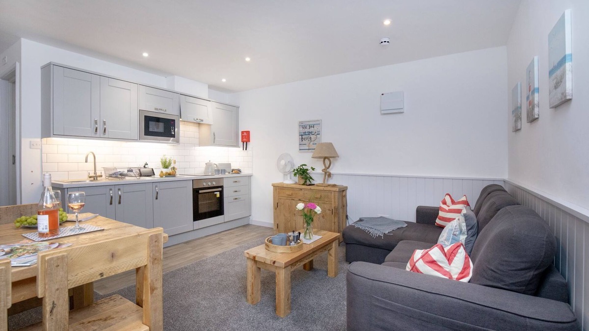 Paignton Apartment | Anchors Away Apartment @ Sunnybeach