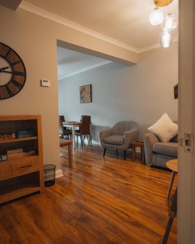 Ayr Apartment | Anchors Retreat