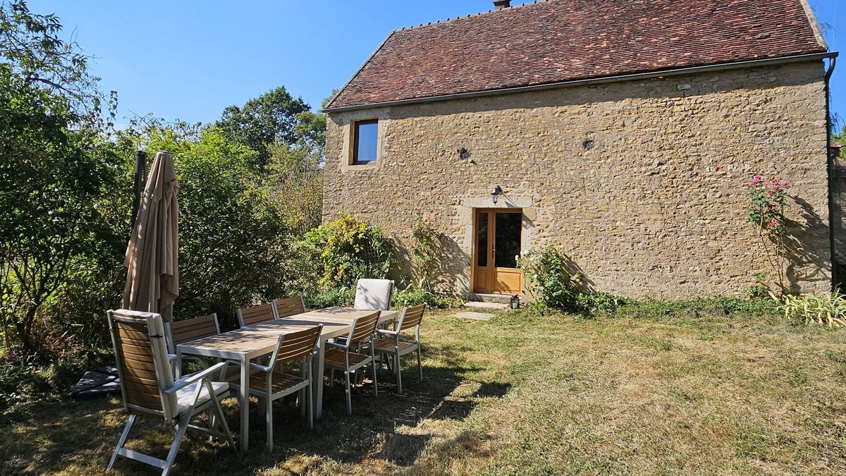 Vault-de-Lugny House | Ancien Moulin au Bord D'une Rivière aux Portes du Morvan