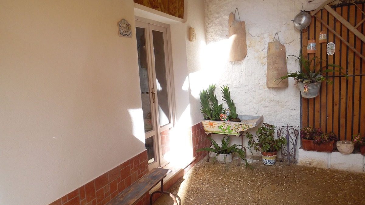 Agrigento Apartment | ancient catoio holiday home