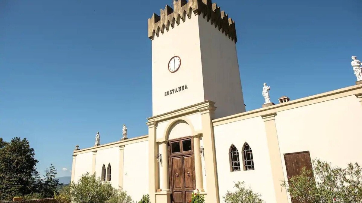 Stabbia Apartment | Ancient Costanza Tower in the village of Stabbia in the municipality of Cerreto Guidi